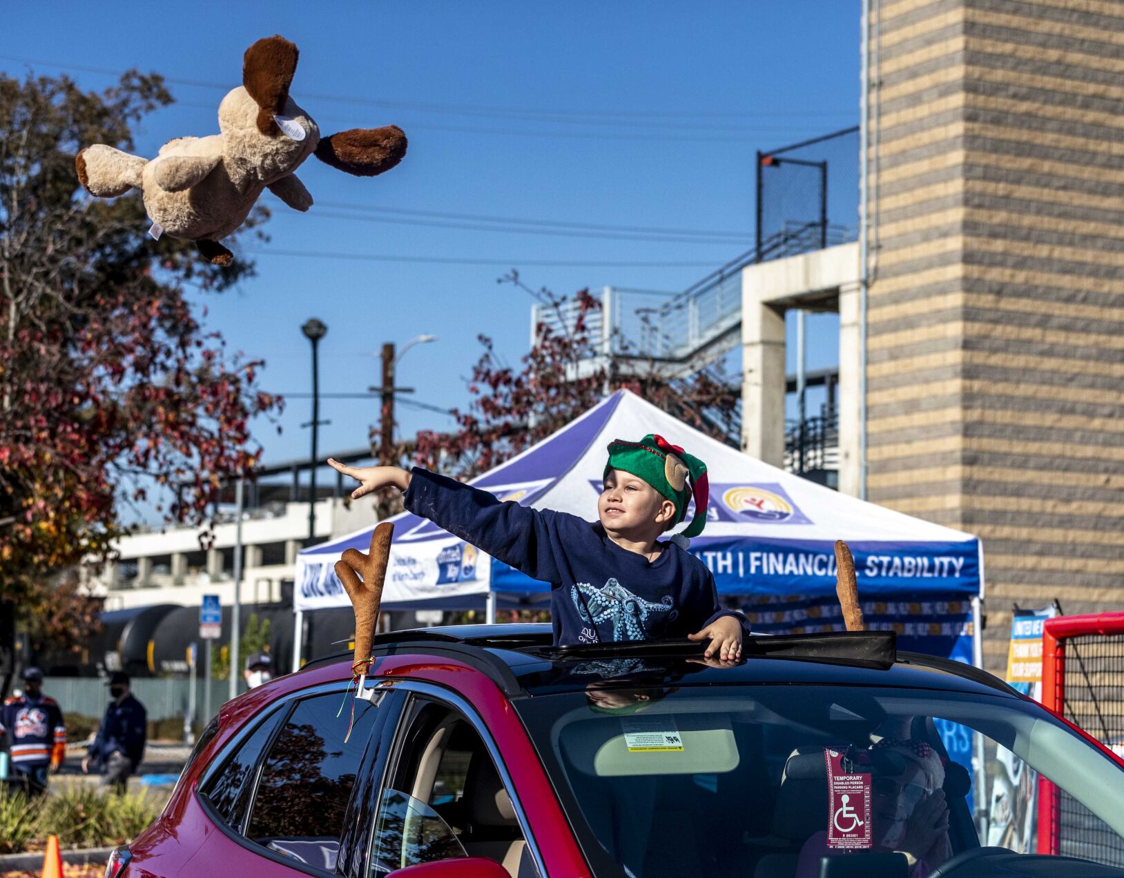 Teddy Bear Toss04